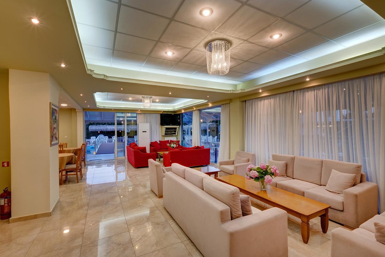 Hotel Taxiarhis Лутра-Кіллініс Екстер'єр фото
